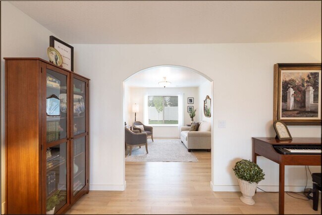 Foto del edificio - Beautiful updated 4 bed 2.5 bath in Hayden