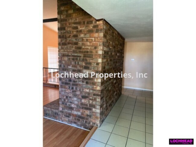 Foto del edificio - White Rock Village Subdivision in Dallas!!!!