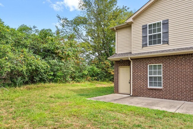 Foto del edificio - 394 Mcgee Ct