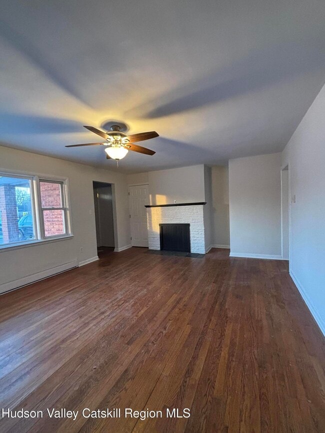 Building Photo - 1982-1984-1984 NY-32