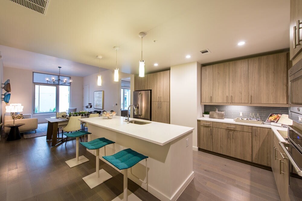 Live Luxury Near Hermann Park – 1 Month Free! - Live Luxury Near Hermann Park – 1 Month Free!