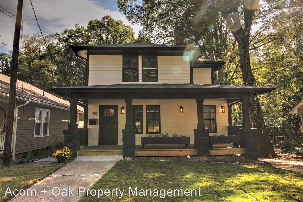 Foto principal - 5 br, 3.5 bath House - 410 E. Geer St.