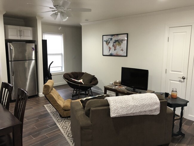 Foto del edificio - 105 Wiedmaier Ct