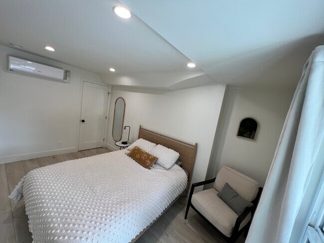 Foto del edificio - 4920 W Mountain View Dr