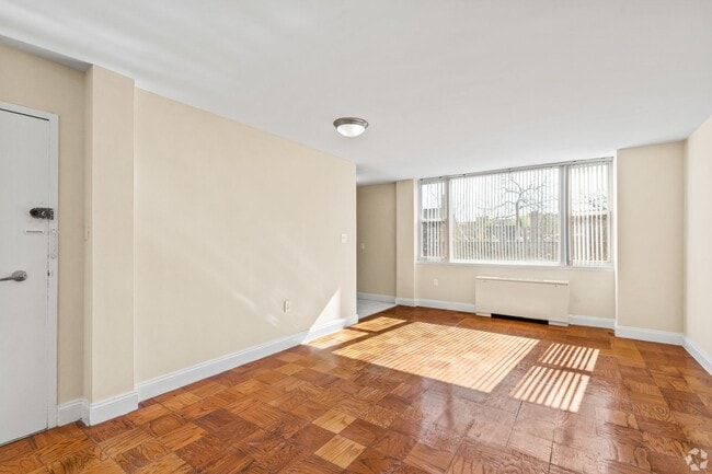 Interior Photo - Park East Apartments