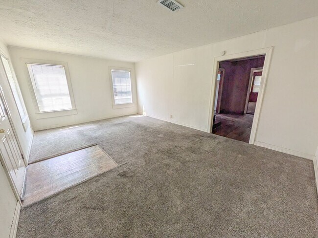 Foto del edificio - 3170 Roberts Ave