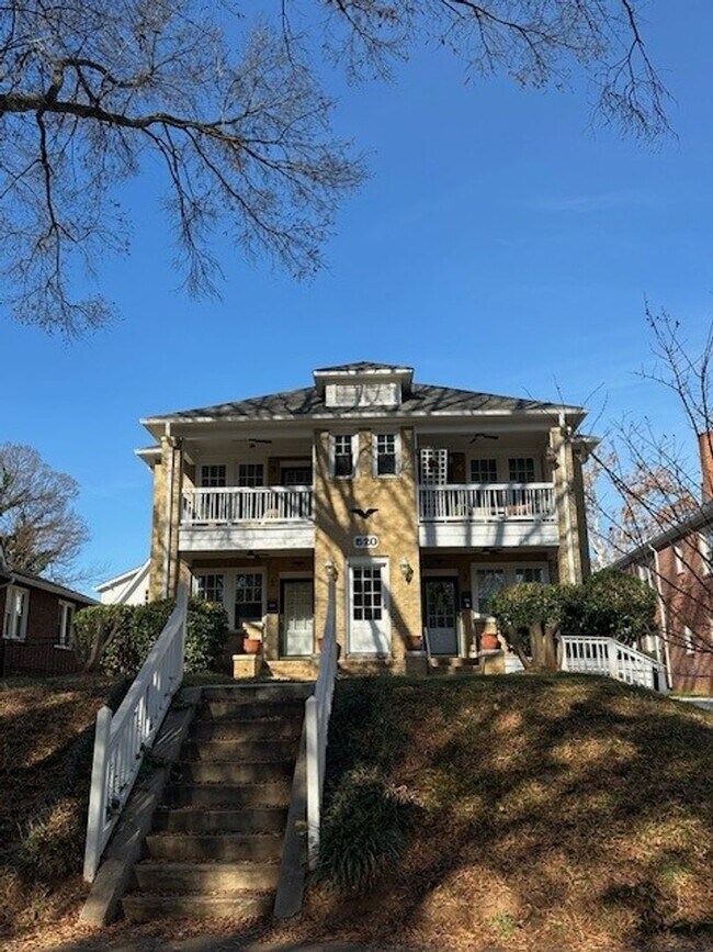 Building Photo - 520 Grandin Rd