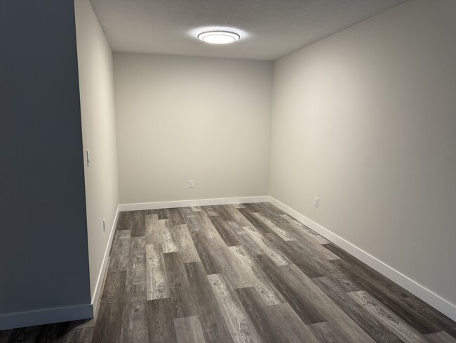 Dining room with new flooring - 7510 Cahill Rd