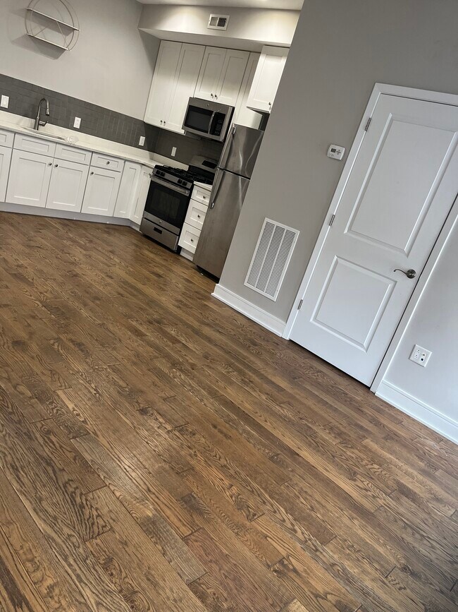 Foto del edificio - 2635 Livingston St