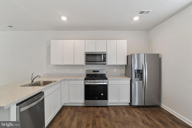 Foto del edificio - 23 Huckleberry Dr