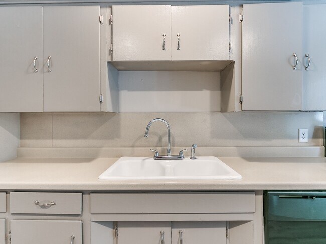 Foto del edificio - 1509 Loftin Dr