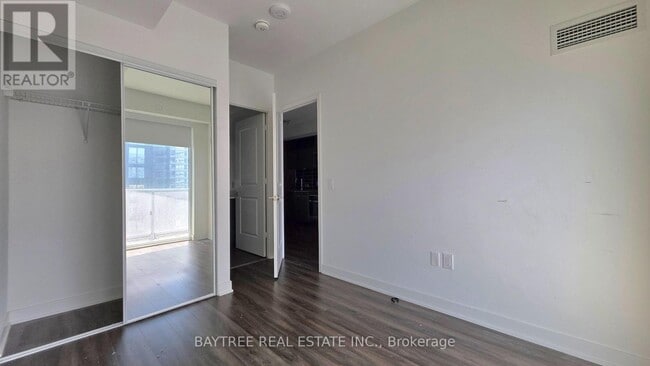 Building Photo - 100 Dalhousie St