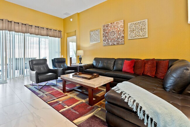 Foto del edificio - 2638 Dinville St