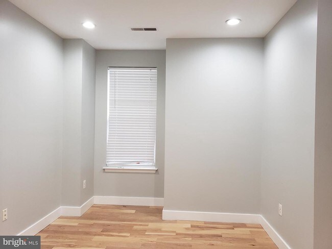 Foto del edificio - 1318 N 31st St