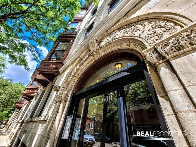 Foto del edificio - 604 W Surf St