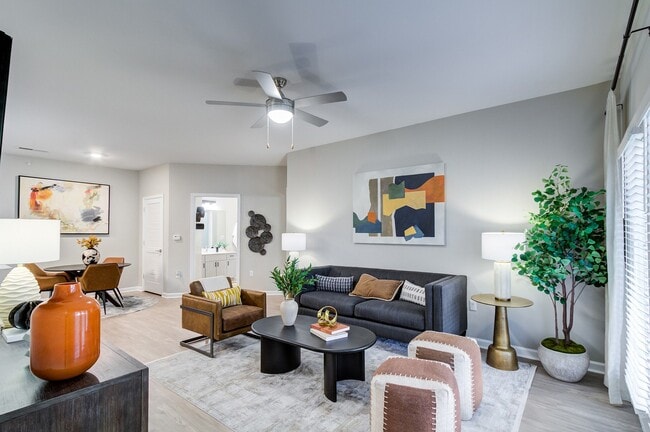 Donde las veladas acogedoras y las reuniones vibrantes cobran vida. - Forty57 Apartments