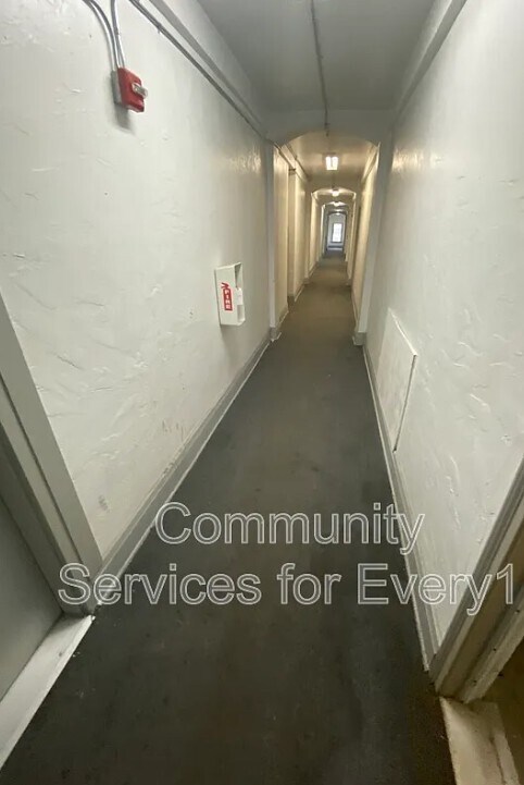 Foto del edificio - 2425 Delaware Ave