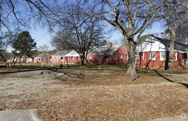 Building Photo - Duplex Village