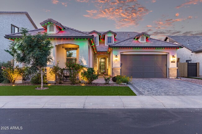 Building Photo - 2316 E Canary Dr