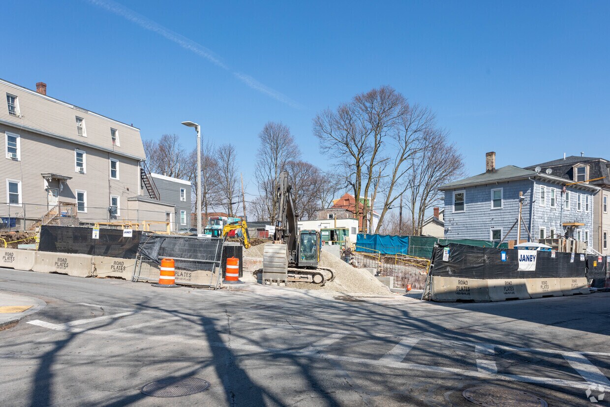 Tommy's Rock Residencies 64 Alpine St Roxbury, MA Apartments for