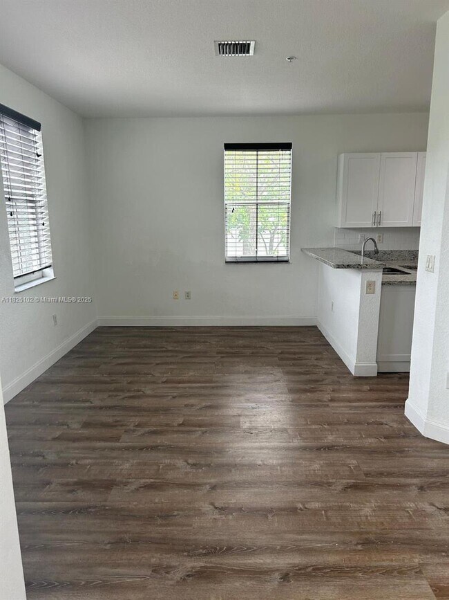 Foto del edificio - 4465 SW 160th Ave