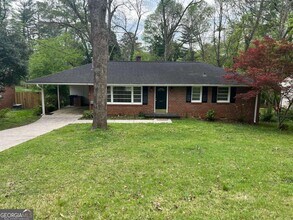 Building Photo - 1369 Longview Dr