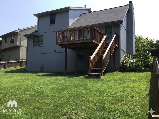 Building Photo - 1126 Blue Bird Ln