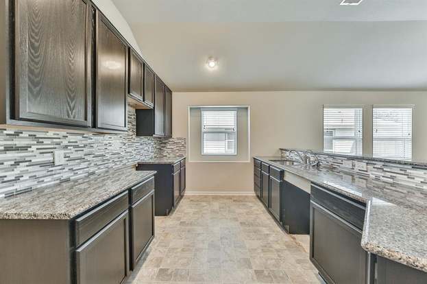 Building Photo - 15111 Longleaf Frst Dr