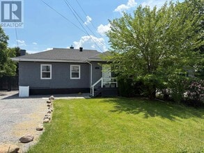 Building Photo - 1341 Niagara Stone Rd