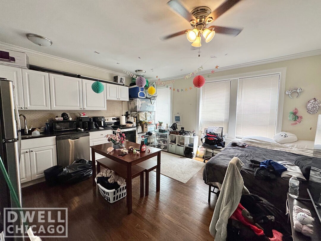 Foto principal - 3346 N Marshfield Ave