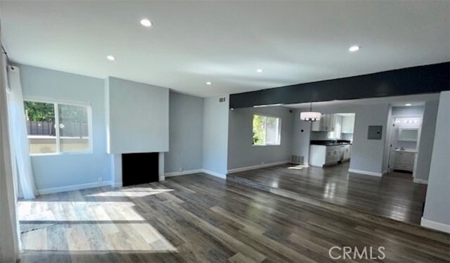 Building Photo - 5439 S La Cienega Blvd