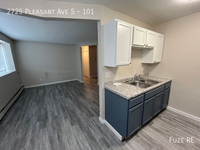 Foto del edificio - 2725 Pleasant Ave
