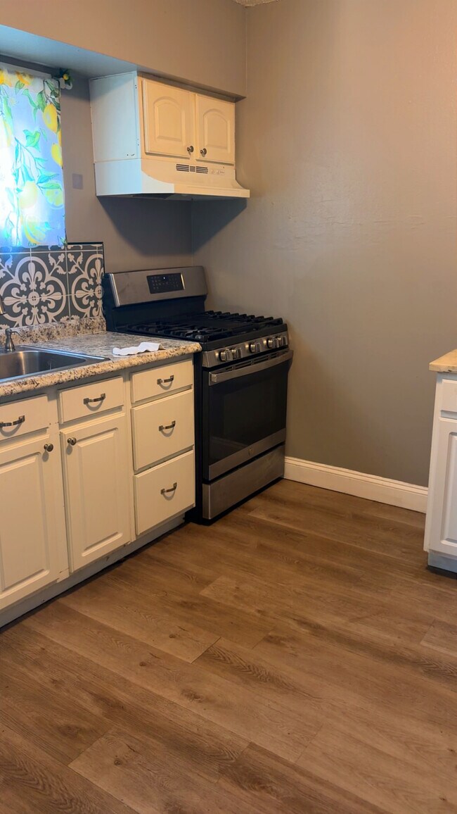 Cocina - 1335 Gregan Pl
