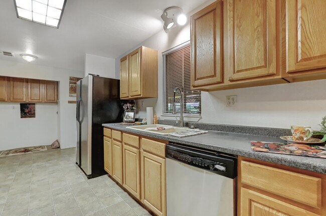 Foto del edificio - 11414 Butler Rd