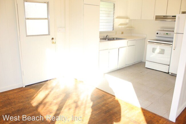 Building Photo - 3 br, 1 bath House - 87-138 B Kahau Street