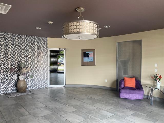 Foto del edificio - 1100 W Trinity Mills Rd