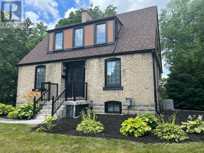 Building Photo - 99 Mill St