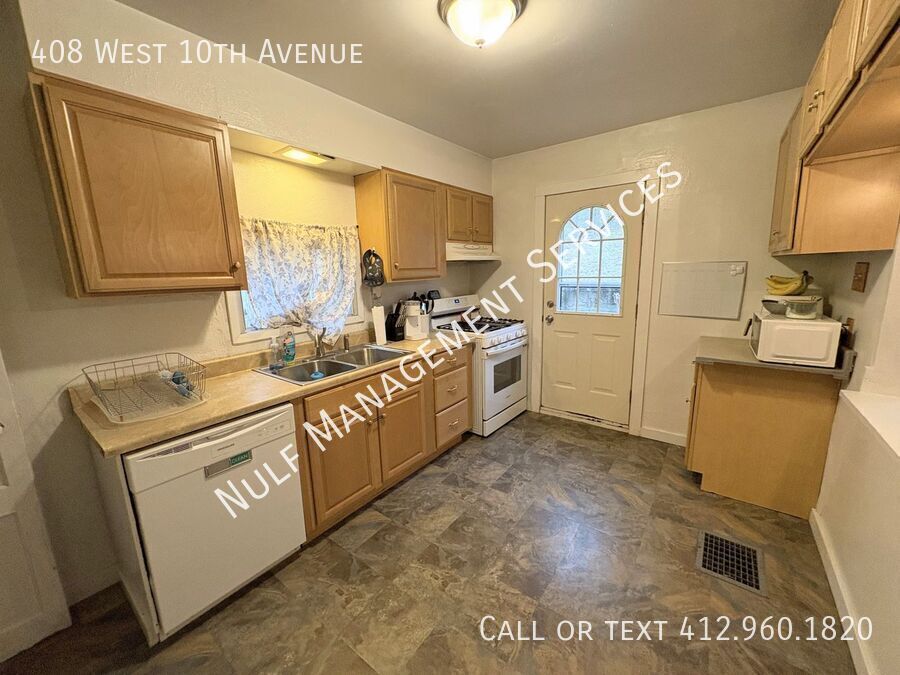 Foto principal - 408 W 10th Ave
