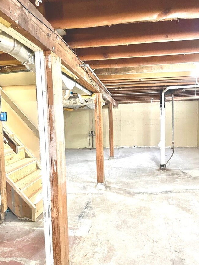 Building Photo - Ripley635