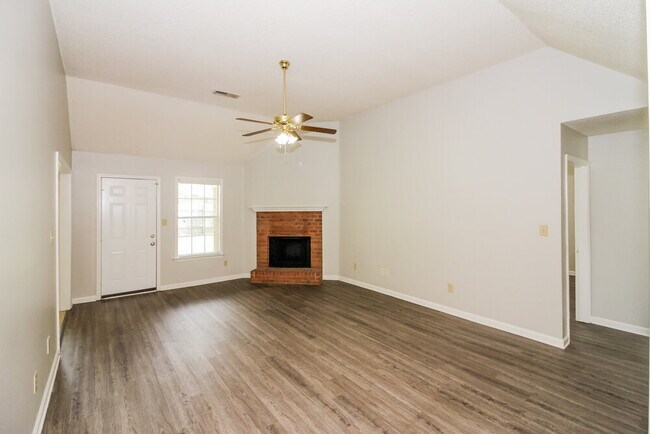 Building Photo - 7099 Country Walk Dr