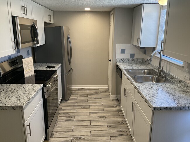 Foto del edificio - 85 E Caldwood Dr