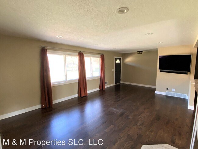 Building Photo - 3 br, 2.5 bath House - 3807 W 11800 S