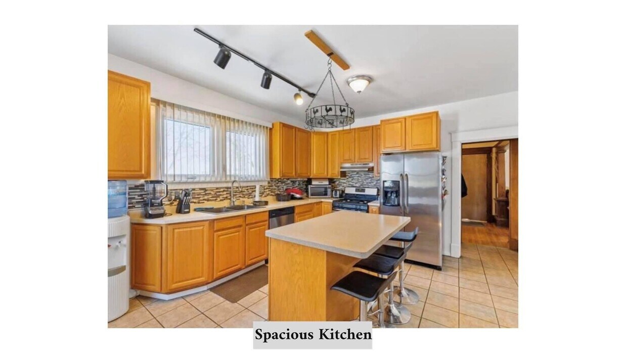 683 Saint Anthony Ave, Saint Paul, MN 55104 House Rental in Saint