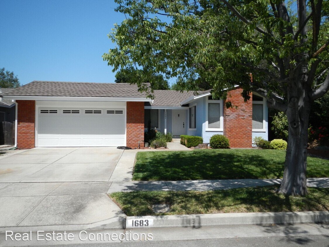 Primary Photo - 3 br, 2 bath House - 1683 Zinnia Lane