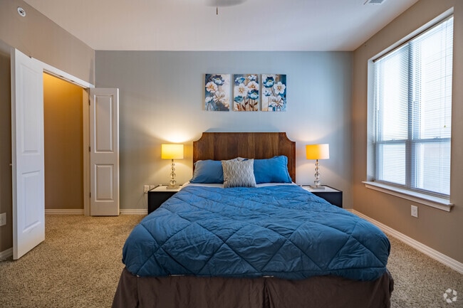 1BR, 1BA - Primary Bedroom - Avalon at the Pointe