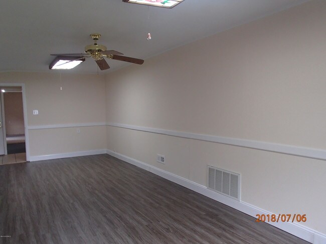 Foto del edificio - 222 Sunset Rd