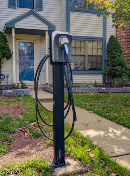 Foto del edificio - 75 Pear Tree Ln