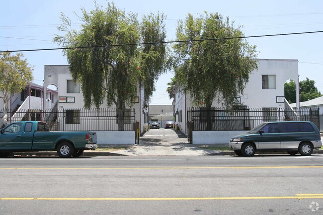 Foto del edificio - 732-743 E 108th St