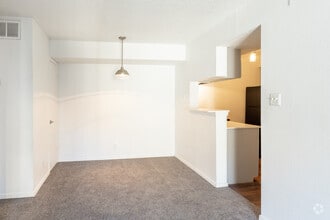 1BR, 1BA - 656SF - Mueller Flats Apartments