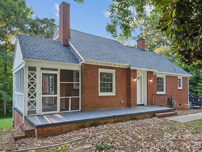 Foto del edificio - 152 W Park Ave